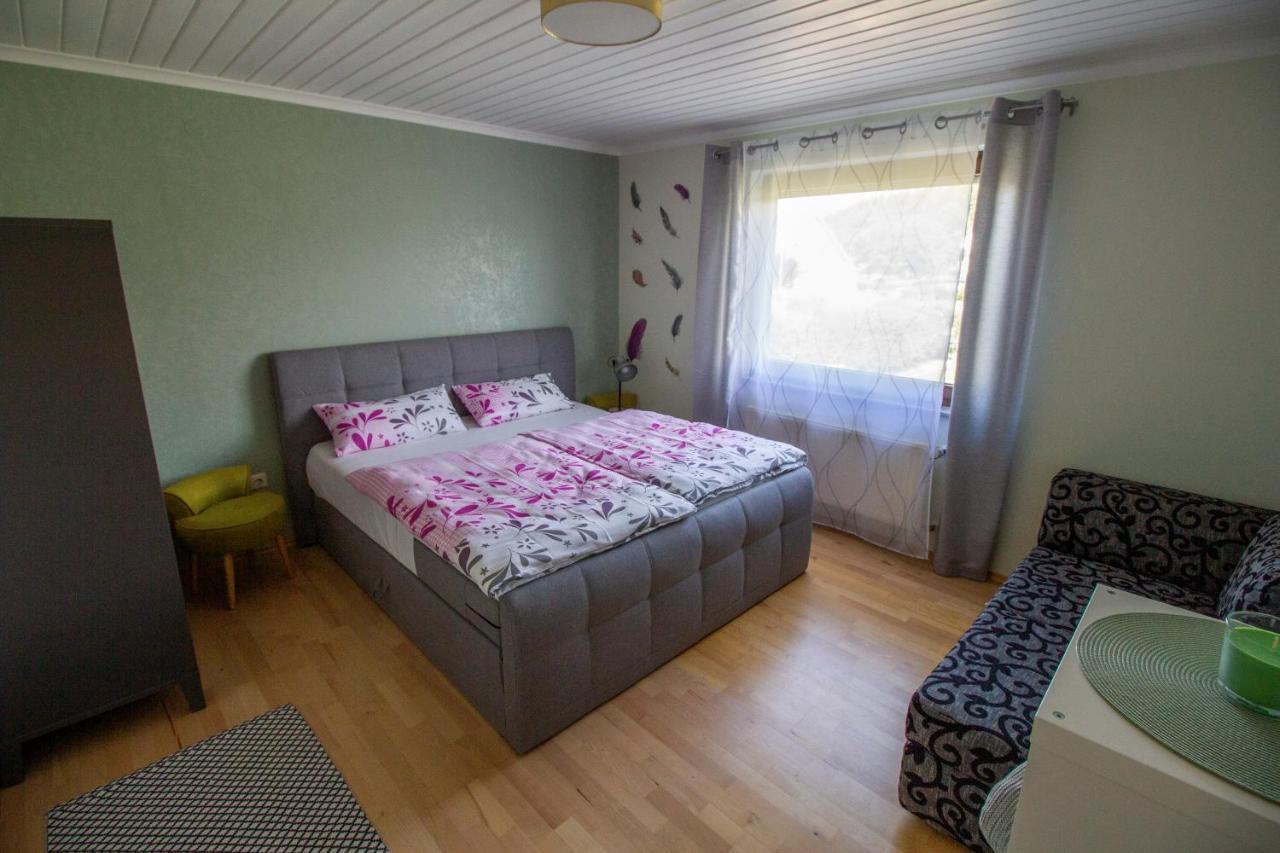 Ferienwohnung Miss Sophie Mehren (Vulkaneifel) Exterior foto